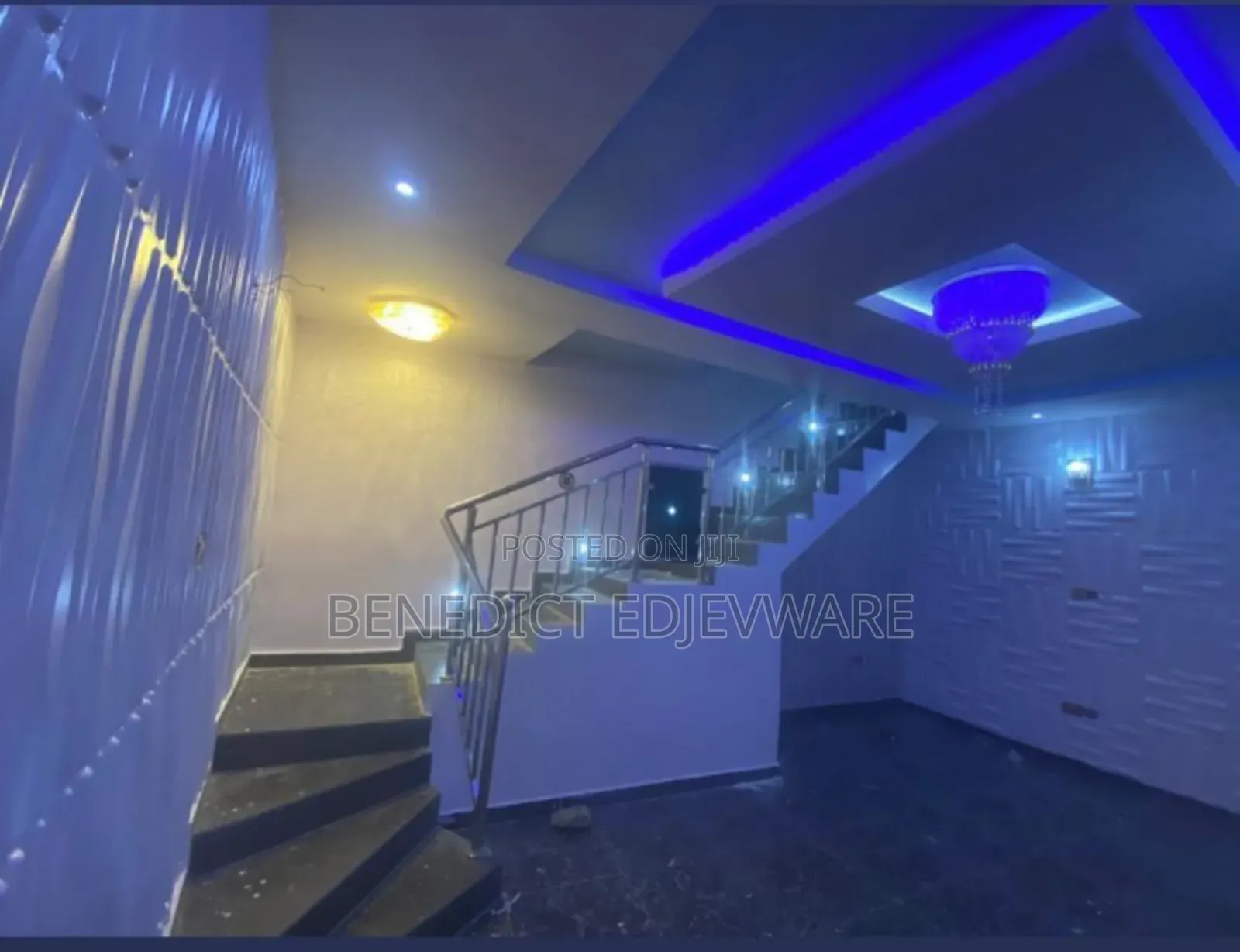 8bdrm Duplex in Harmony Estate for sale