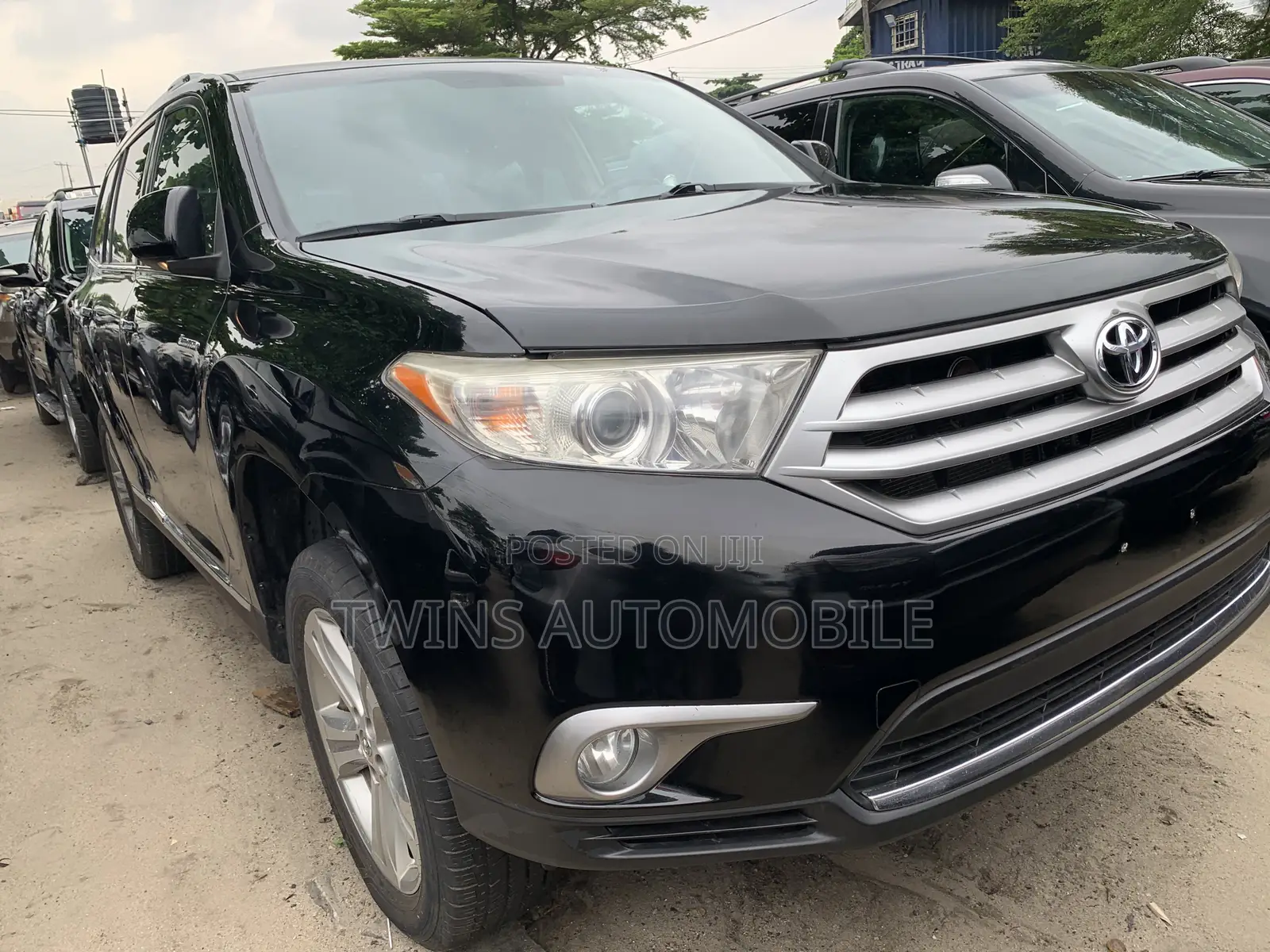 Toyota Highlander Limited 3.5l 4WD 2013 Black