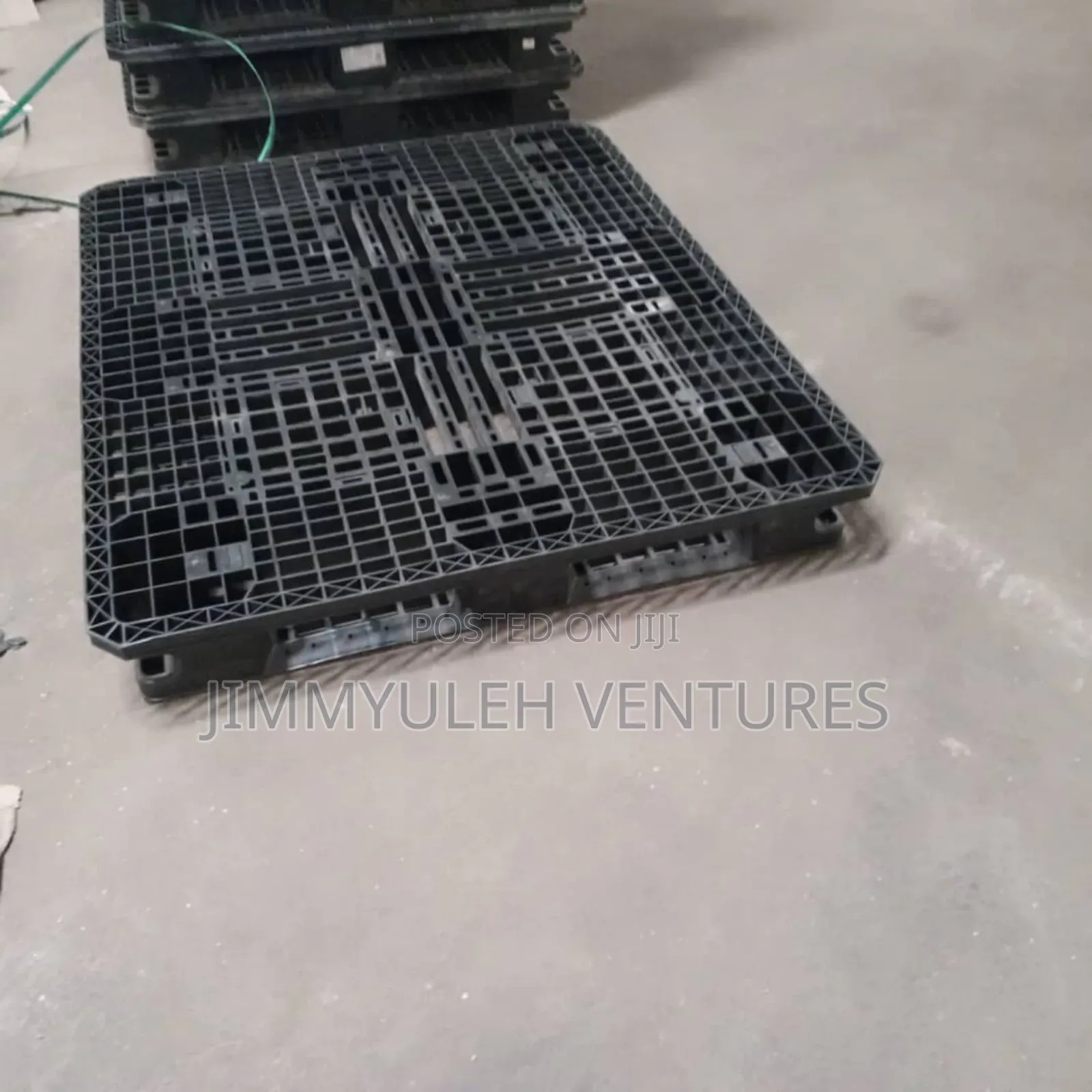 Heavy Duty Rubber Pallets