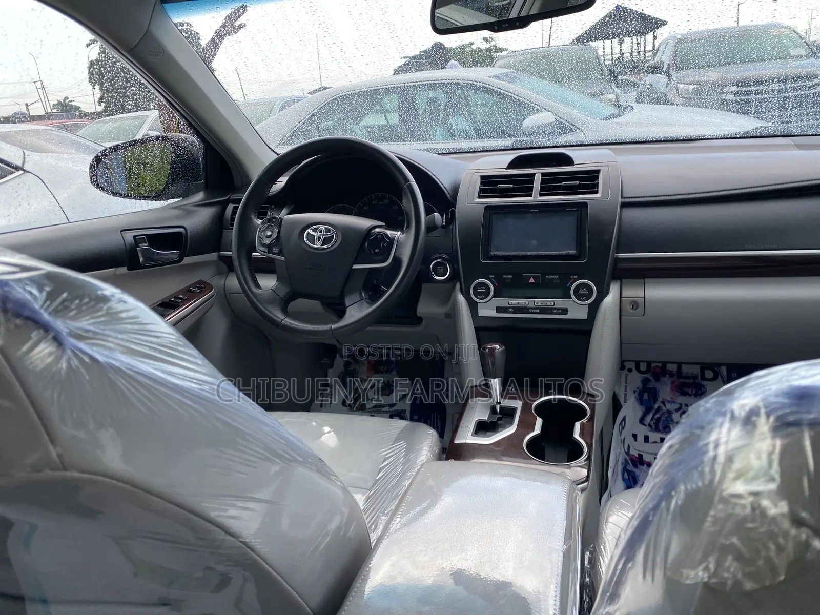 Toyota Camry XLE 4dr Sedan (2.5L 4cyl 6A) 2013 Gray