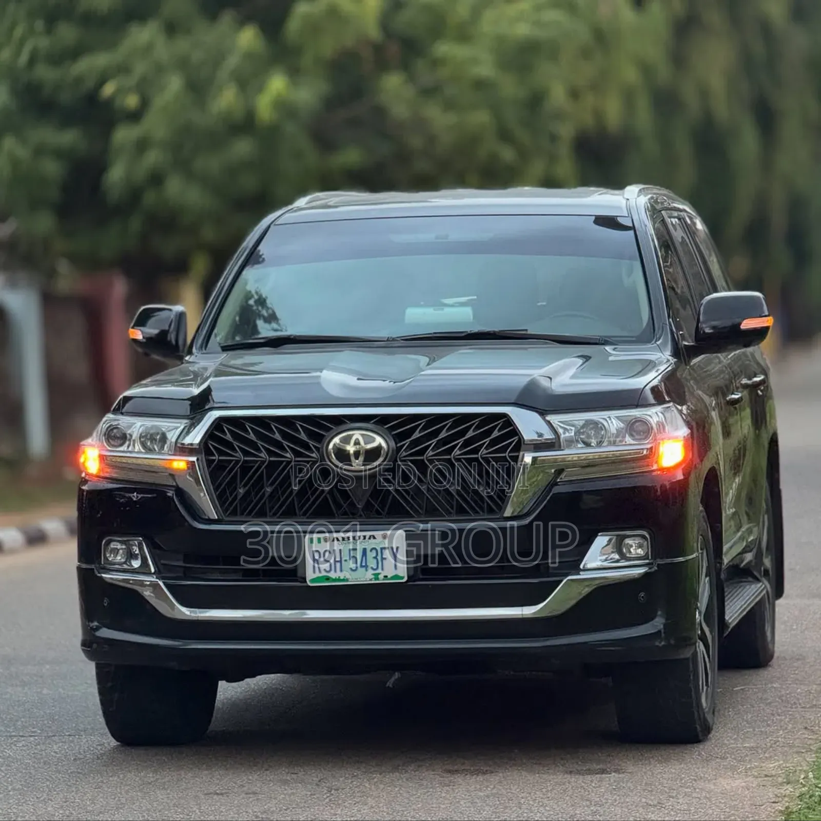 Toyota Land Cruiser 5.7 V8 VXR 2019 Black