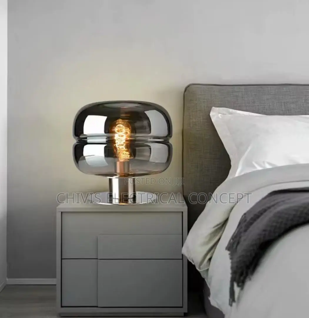 Post-Modern Living Room Showroom Minimalist Table Lamp