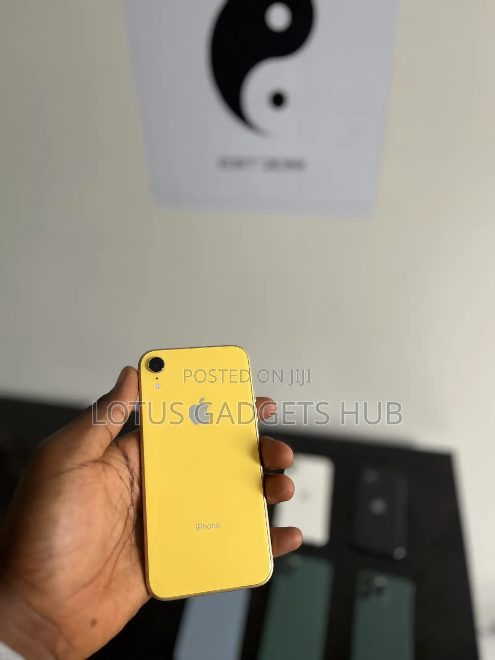Apple iPhone XR 64 GB Yellow