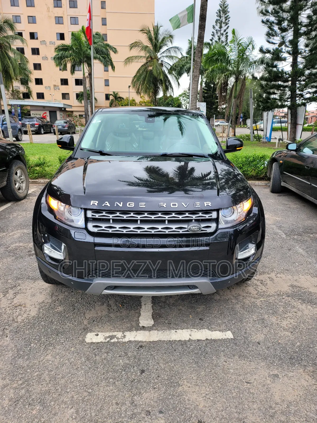Land Rover Range Rover Evoque Prestige 4dr SUV AWD (2.0L 4cyl Turbo 9A)