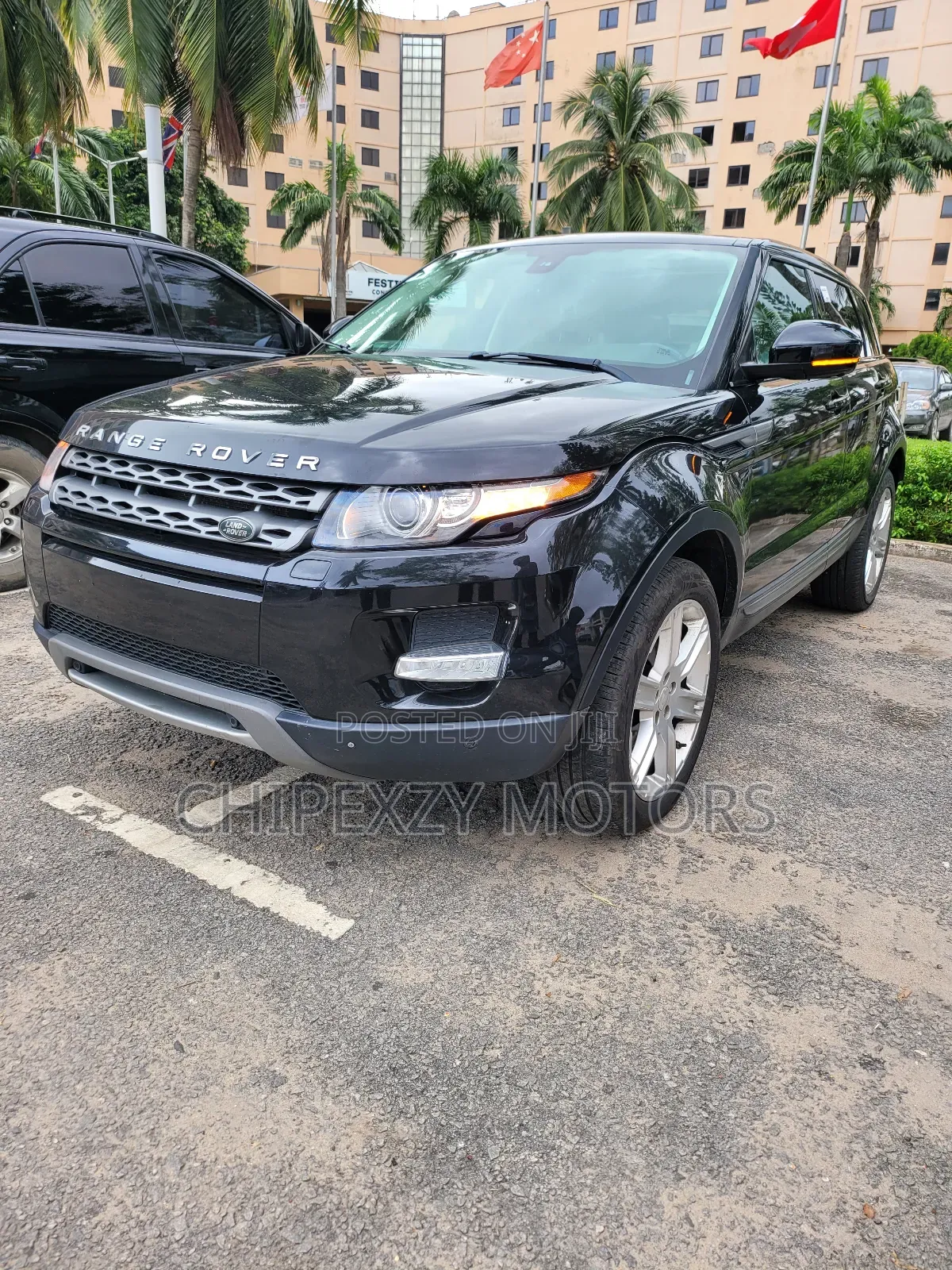 Land Rover Range Rover Evoque Prestige 4dr SUV AWD (2.0L 4cyl Turbo 9A)