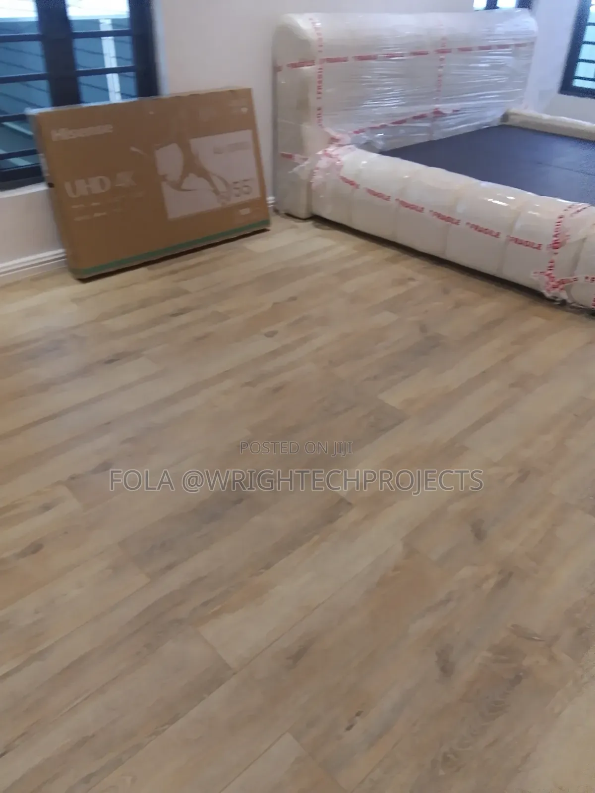 Laminate Hard Wooden Flooring
