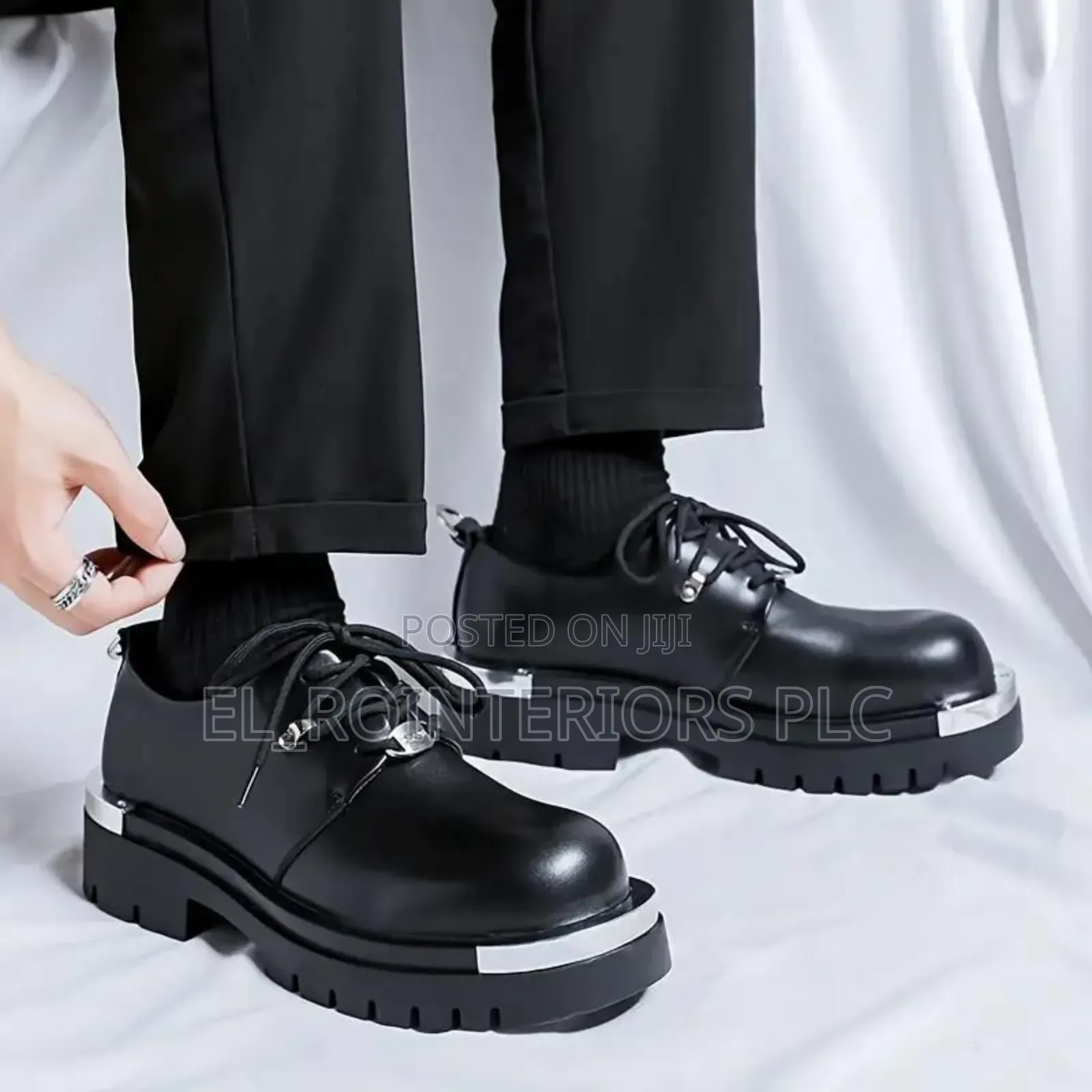 Luxury Balenciaga Men's Classic Cooperate Shoe