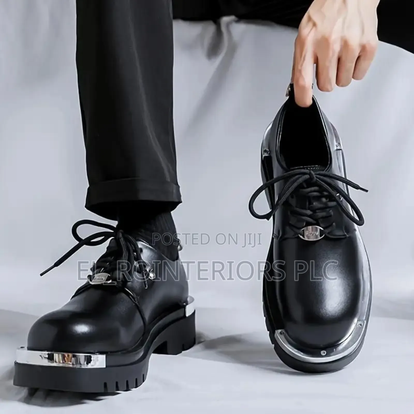 Luxury Balenciaga Men's Classic Cooperate Shoe