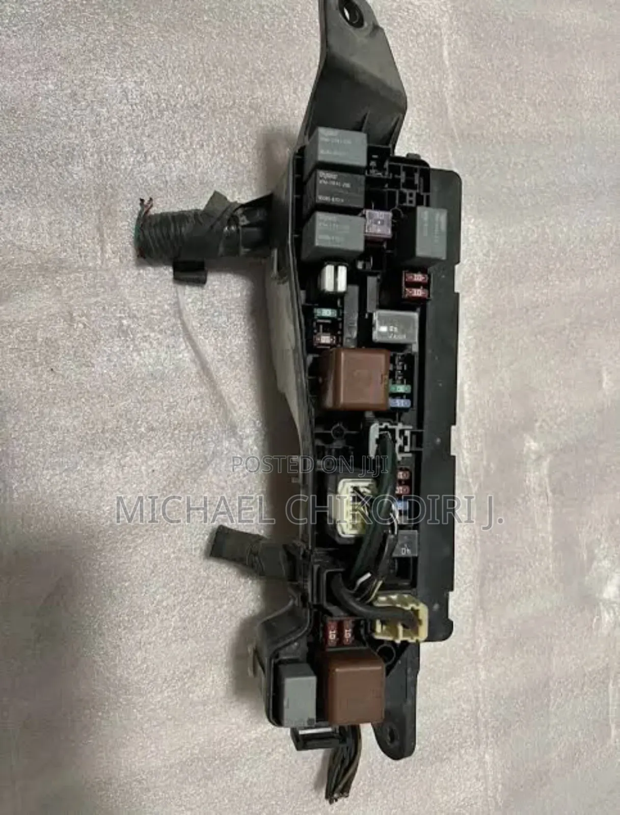 Bonnet Fuse Box for Toyota Corolla 2004/2005