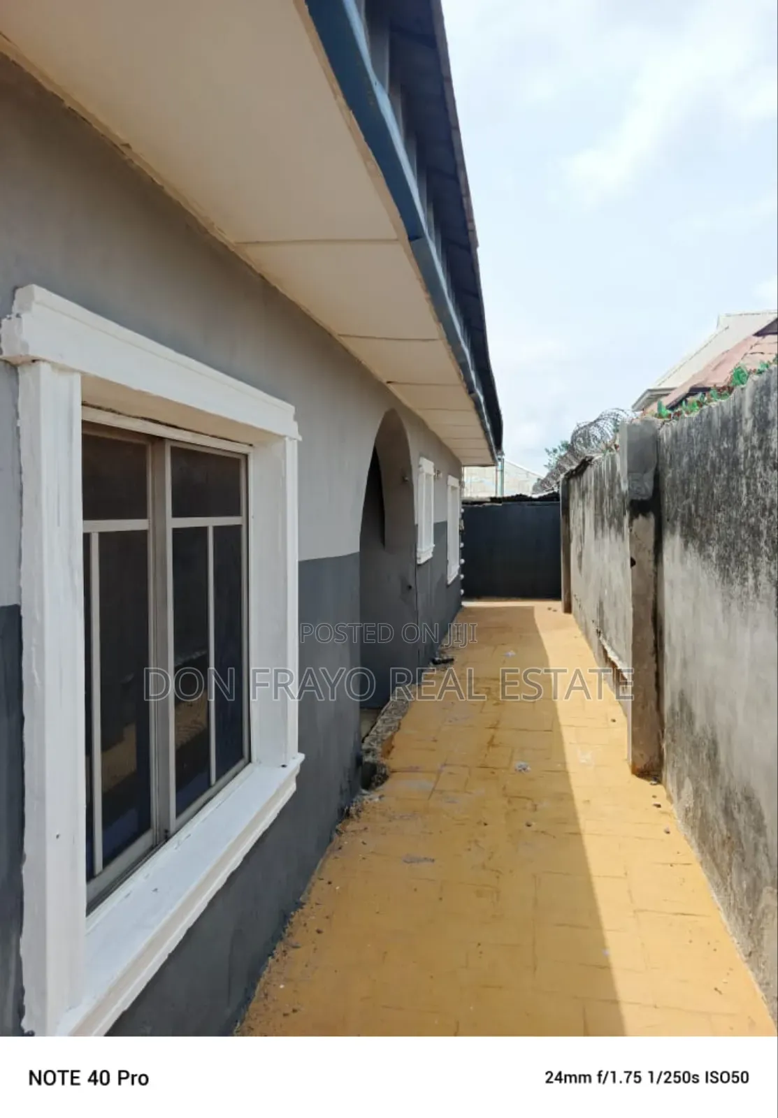 3bdrm Bungalow in Oluwo Estate, Egbeda / Egbeda for sale