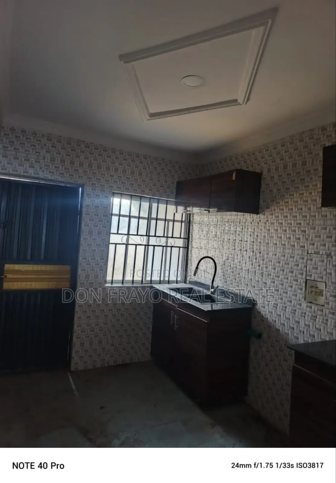 3bdrm Bungalow in Oluwo Estate, Egbeda / Egbeda for sale