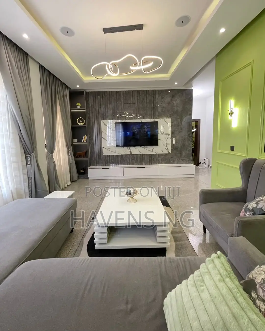 Experience Smart Luxury in Our 3-Bedroom Apartment