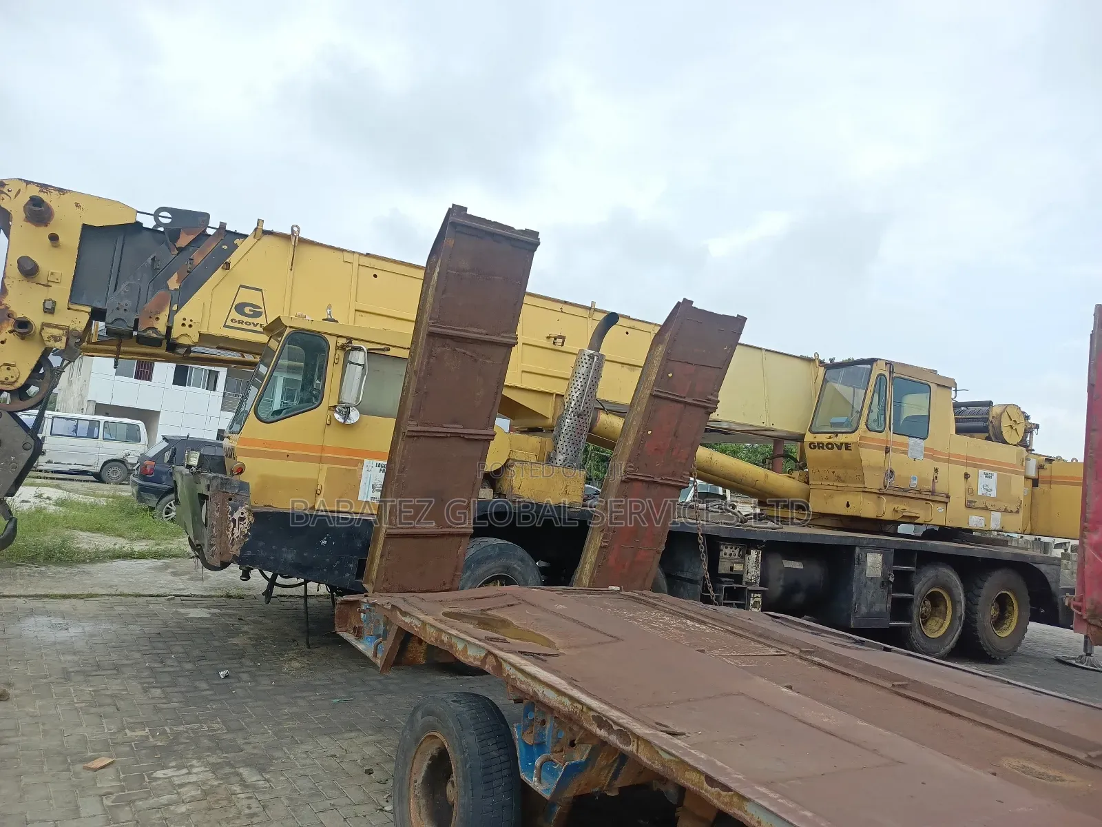 80 Tons Motor Crain