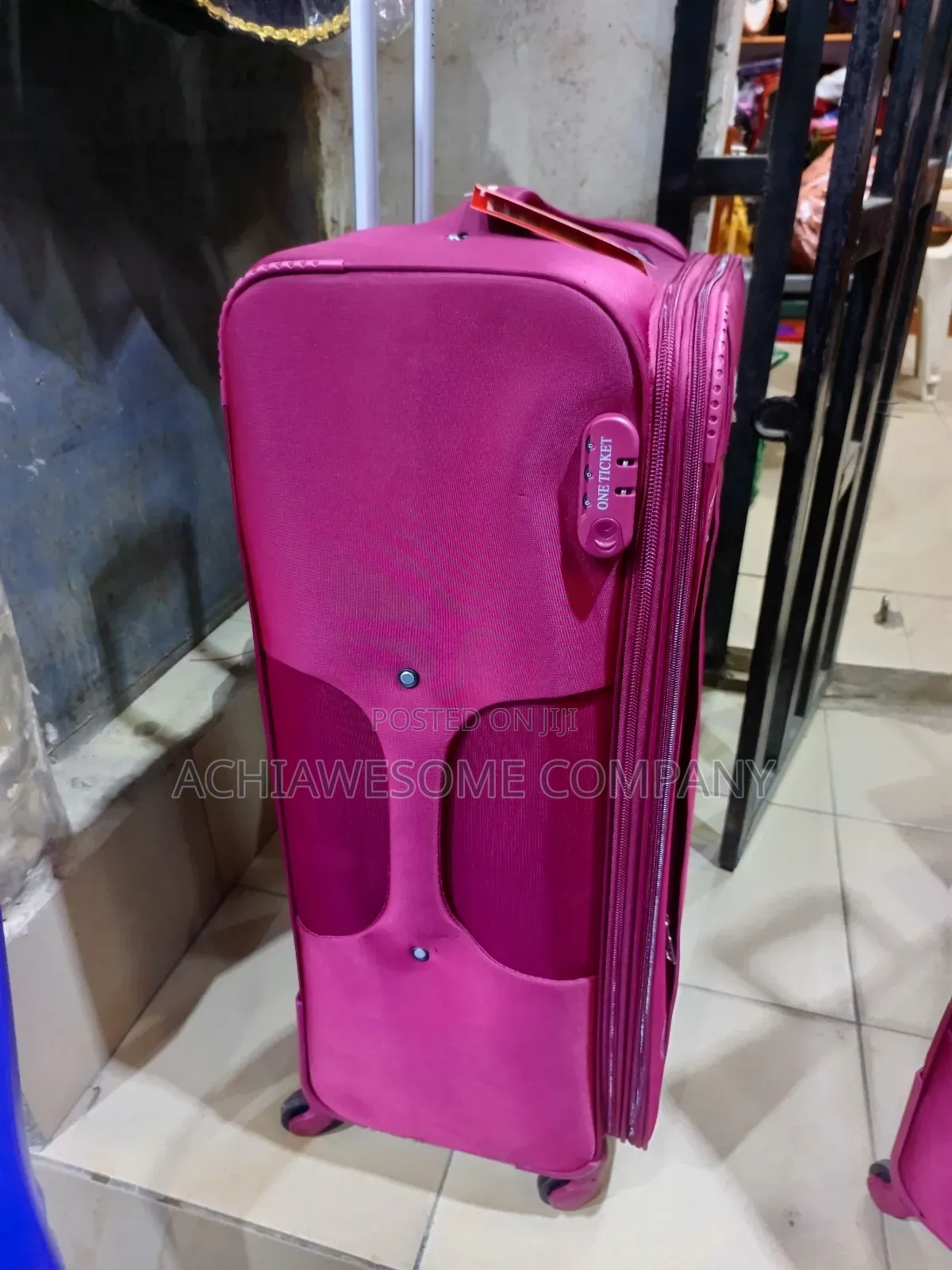 Good Quality Luggage, Big Size.