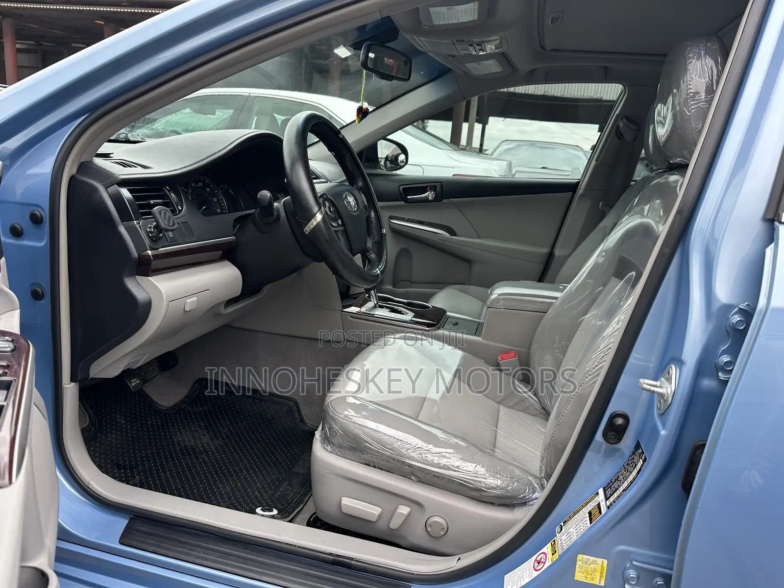 Toyota Camry XLE 4dr Sedan (2.5L 4cyl 6A) 2012 Blue