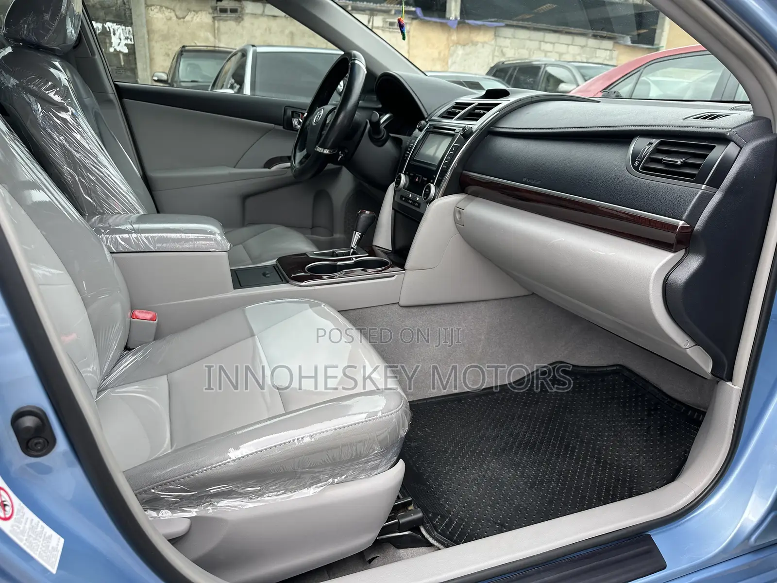 Toyota Camry XLE 4dr Sedan (2.5L 4cyl 6A) 2012 Blue