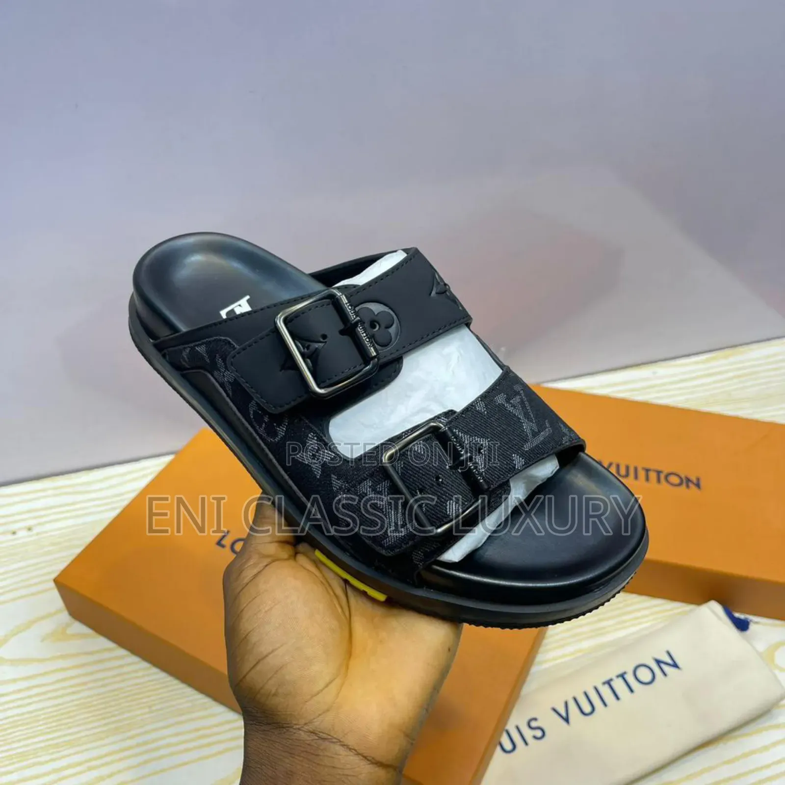 Louis Vuitton Luxury Designer Slipper Well Branded Package