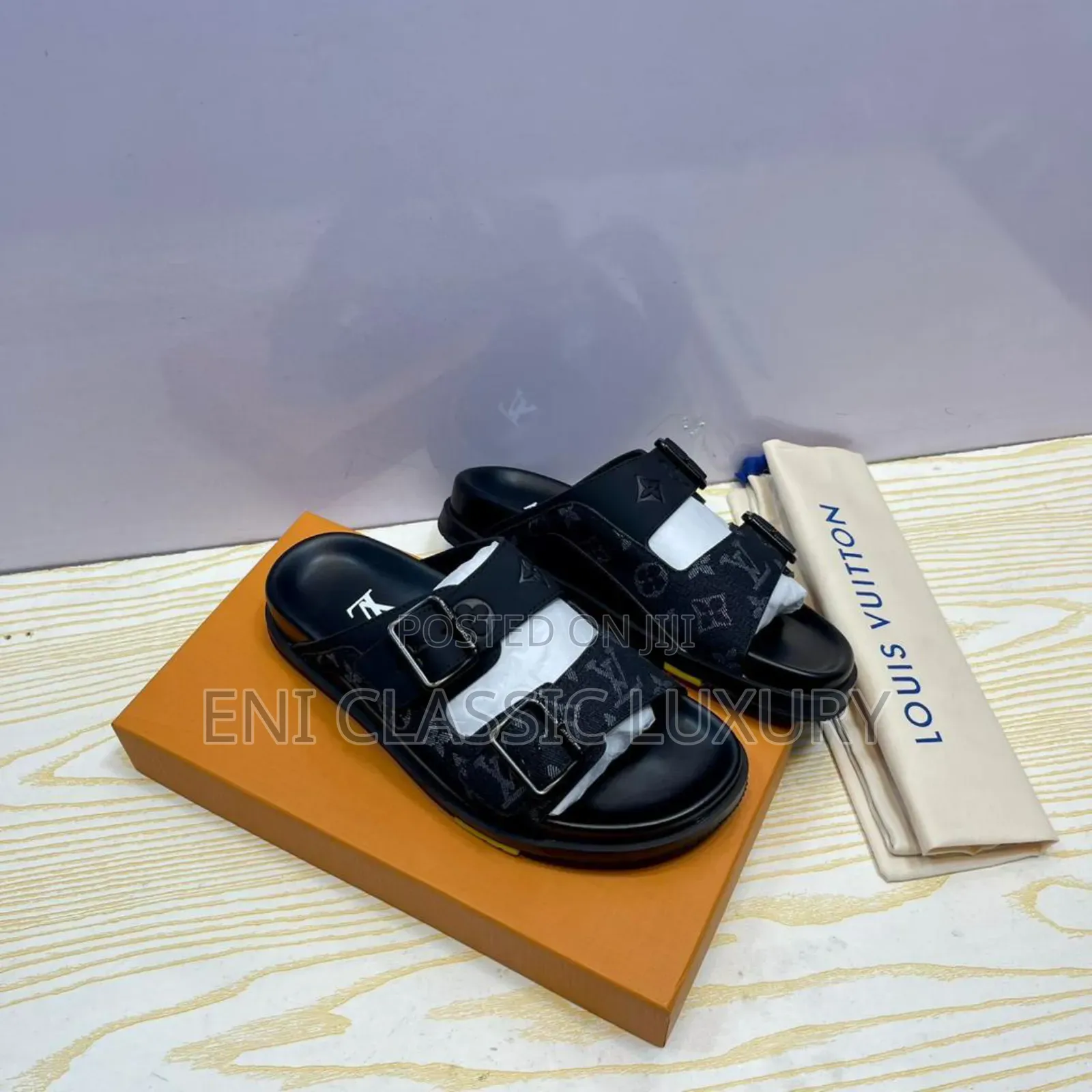 Louis Vuitton Luxury Designer Slipper Well Branded Package