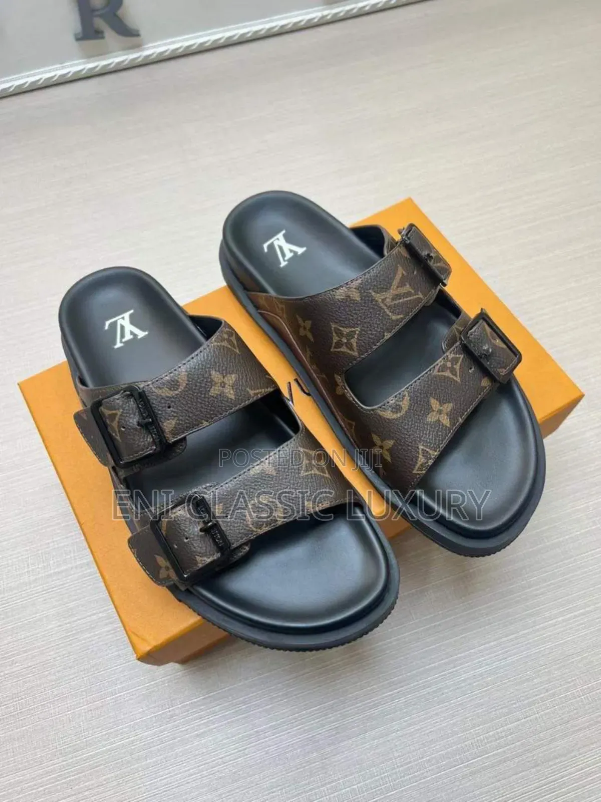 Louis Vuitton Luxury Designer Slipper Well Branded Package