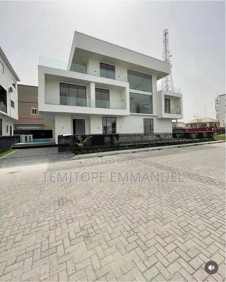 Furnished 5bdrm Duplex in Ikate for sale