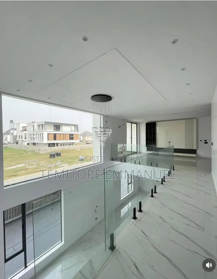 Furnished 5bdrm Duplex in Ikate for sale