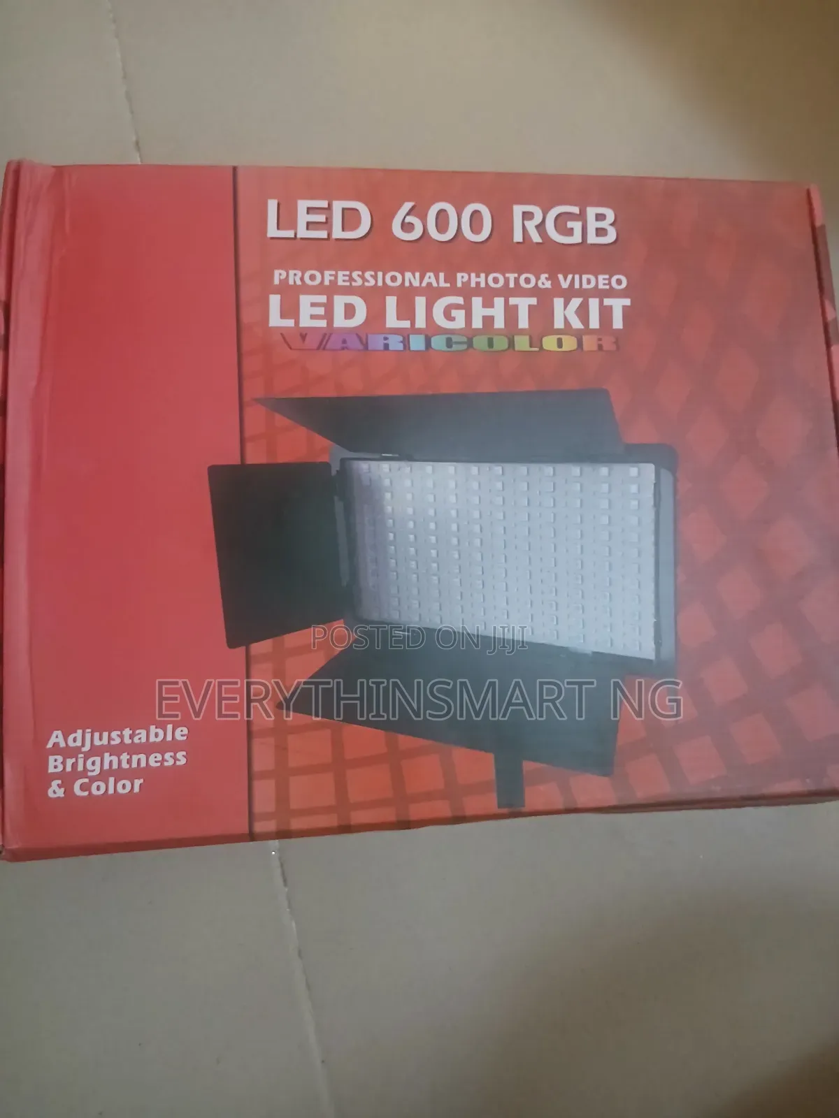 Led 600 RGB With Tripod