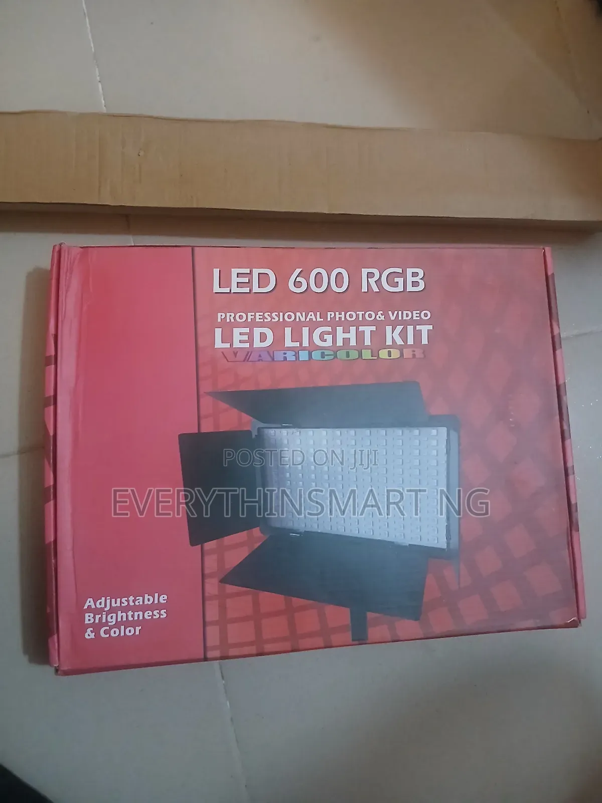 Led 600 RGB With Tripod