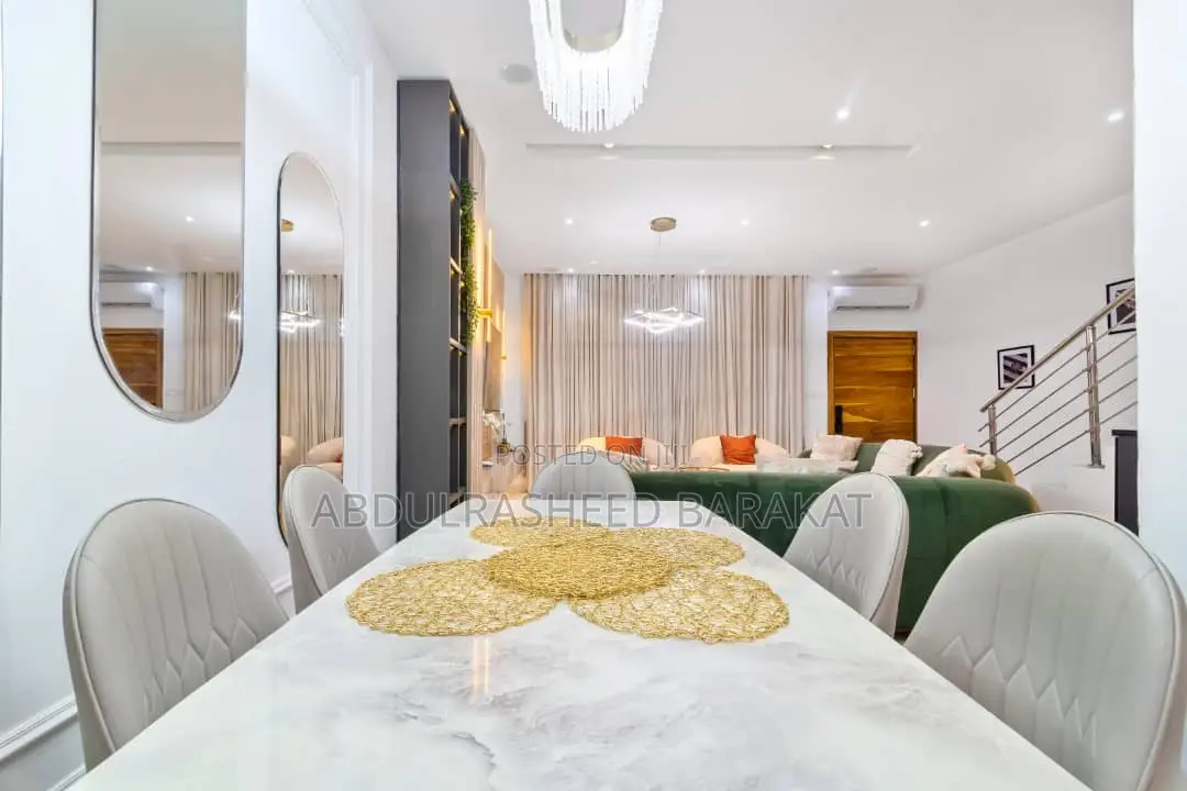 Well Furnished Luxurious Four(4) / Three(3) Bedroom Apartment