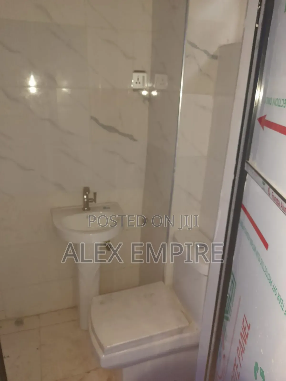 3bdrm Apartment in Ago Palace for rent