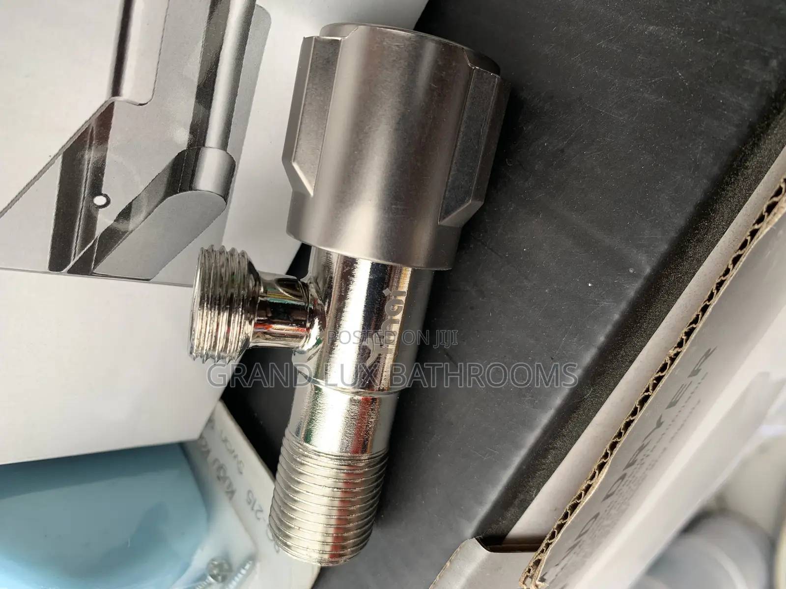 England Angle Valve / Angle Stop Valve