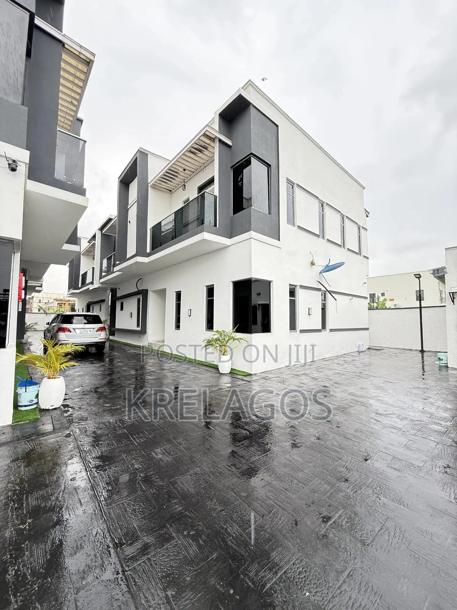 4bdrm Duplex in Off Lekki-Epe Expressway for sale