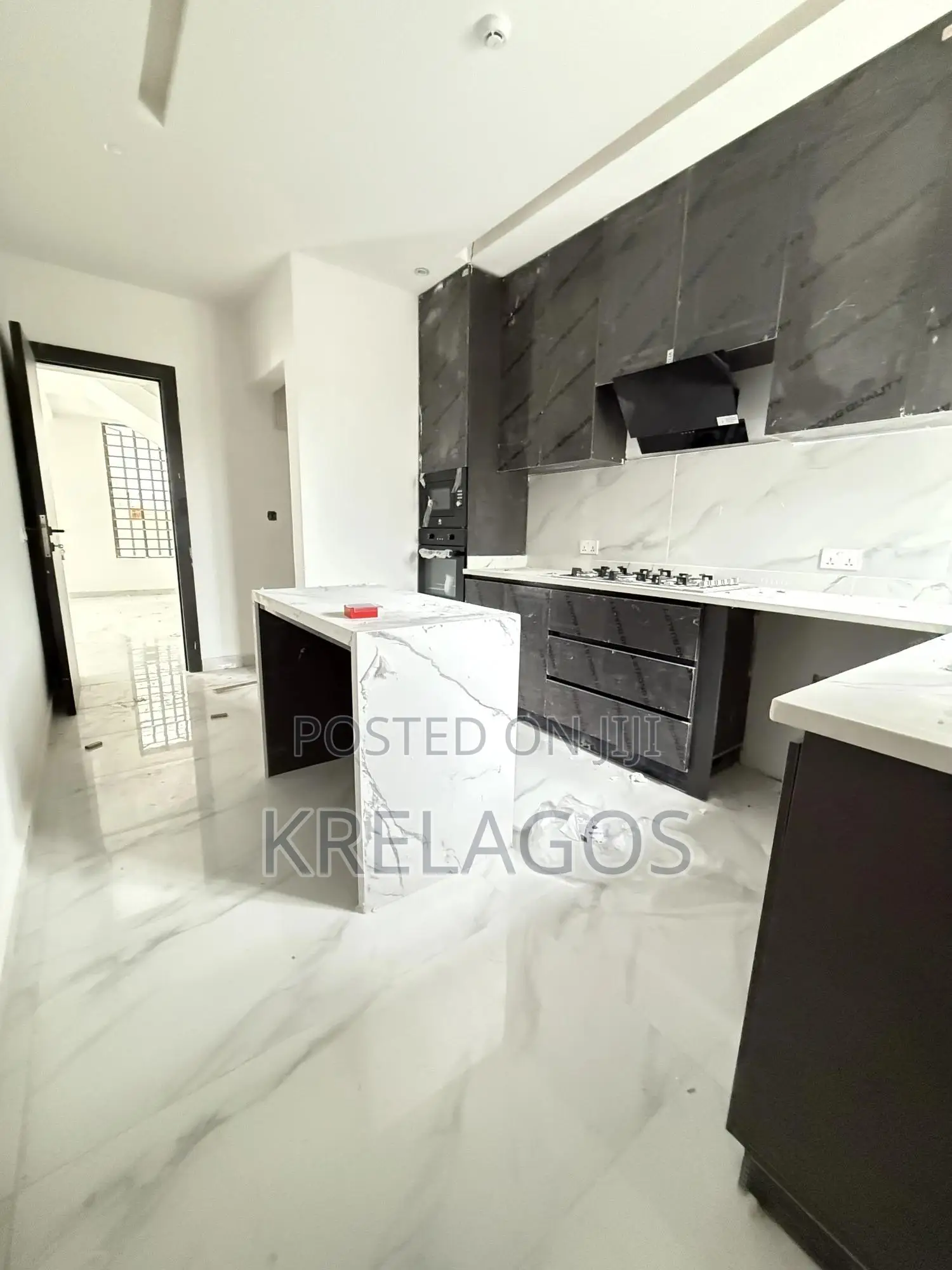 4bdrm Duplex in Off Lekki-Epe Expressway for sale