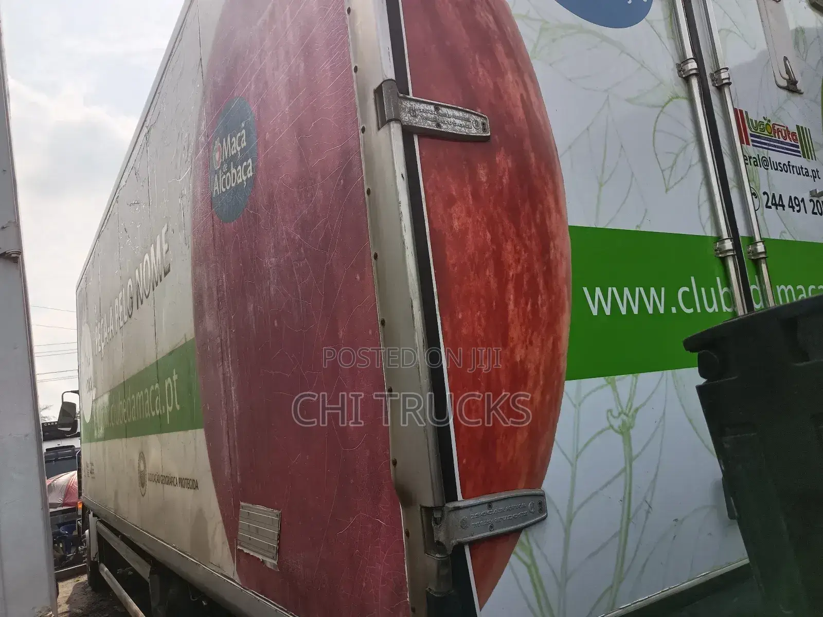 Scania 93m Refrigerator Truck
