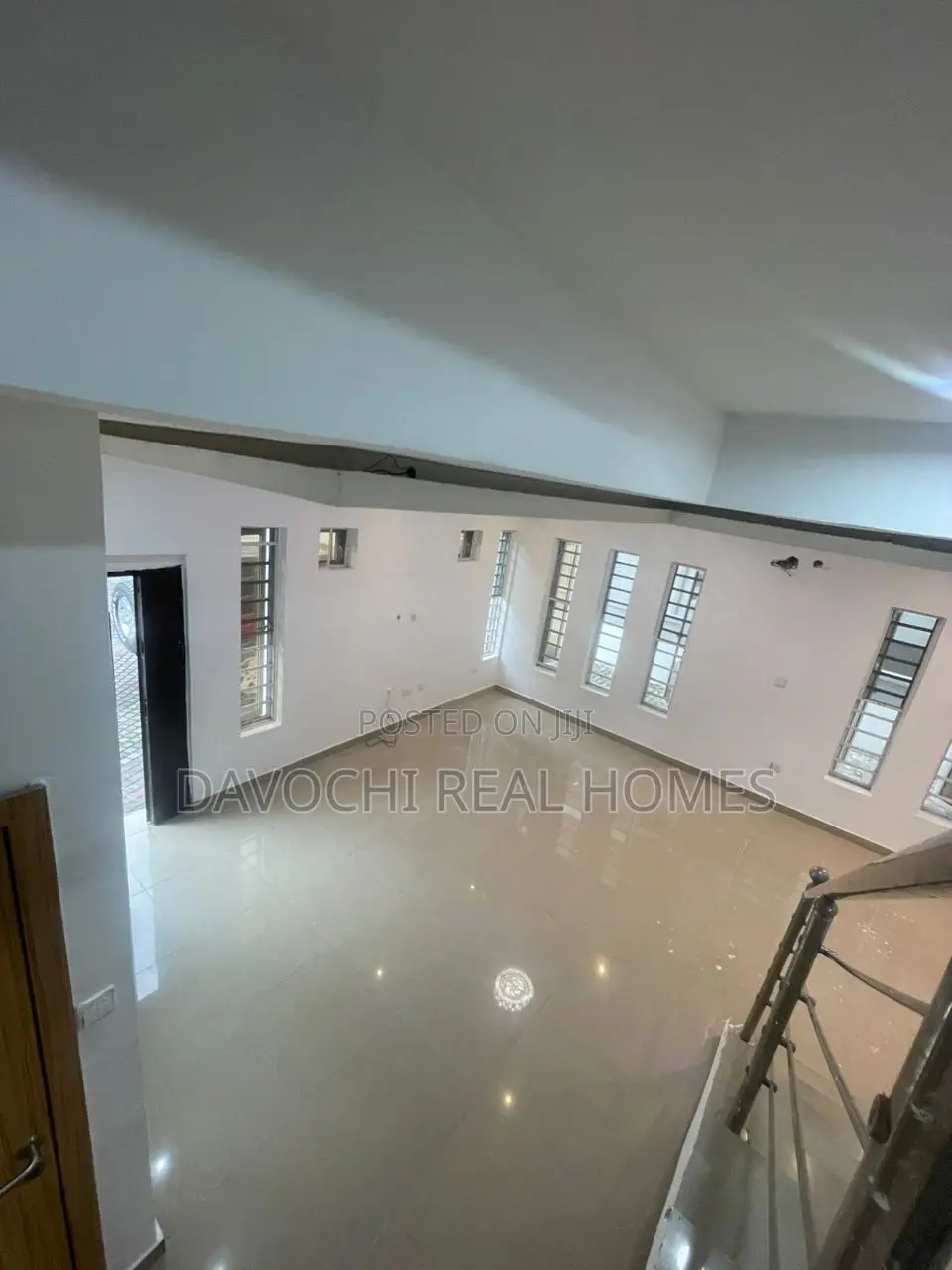 4bdrm Duplex in Chevron Toll Gate for rent