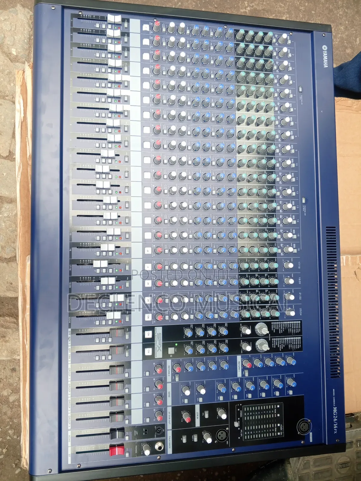 Yamaha Mg24 Channel Mixer