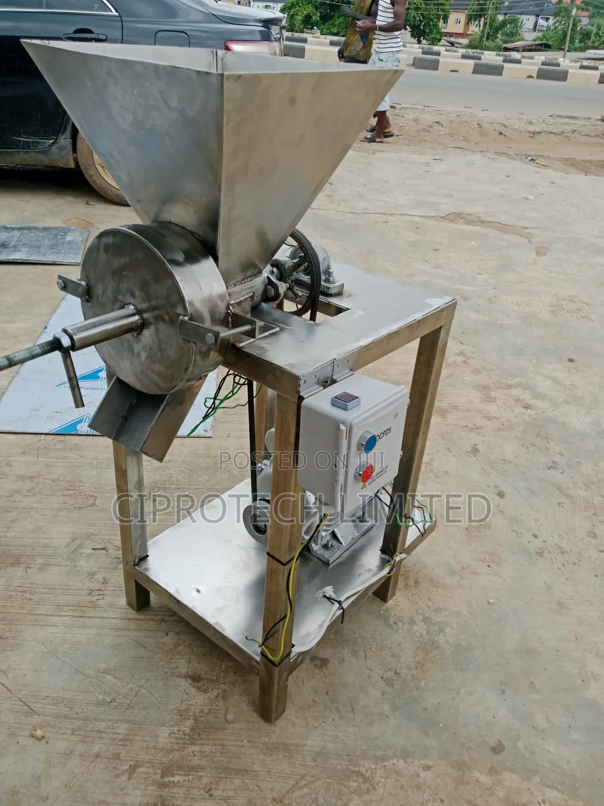 Nut Grinder Electric