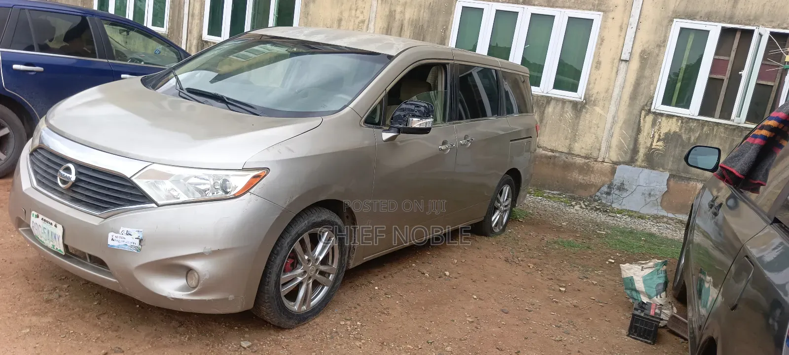Nissan Quest S 2012 Gold