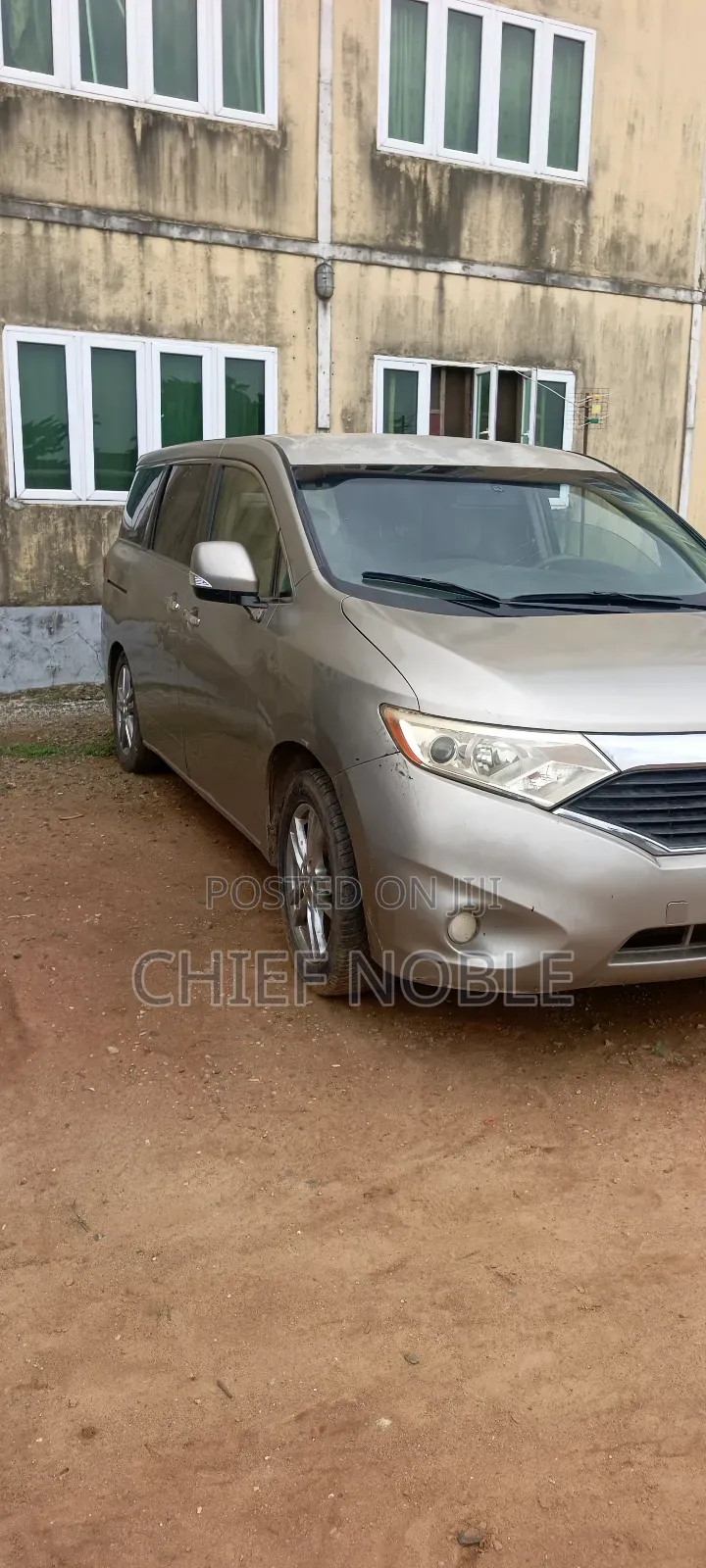 Nissan Quest S 2012 Gold