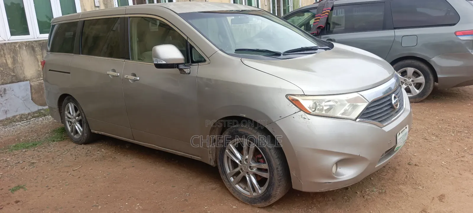 Nissan Quest S 2012 Gold