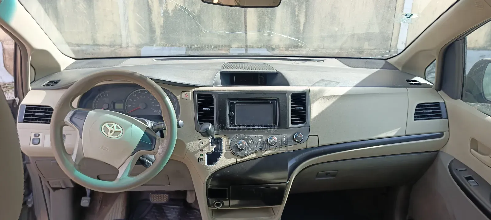 Toyota Sienna 2012 Green