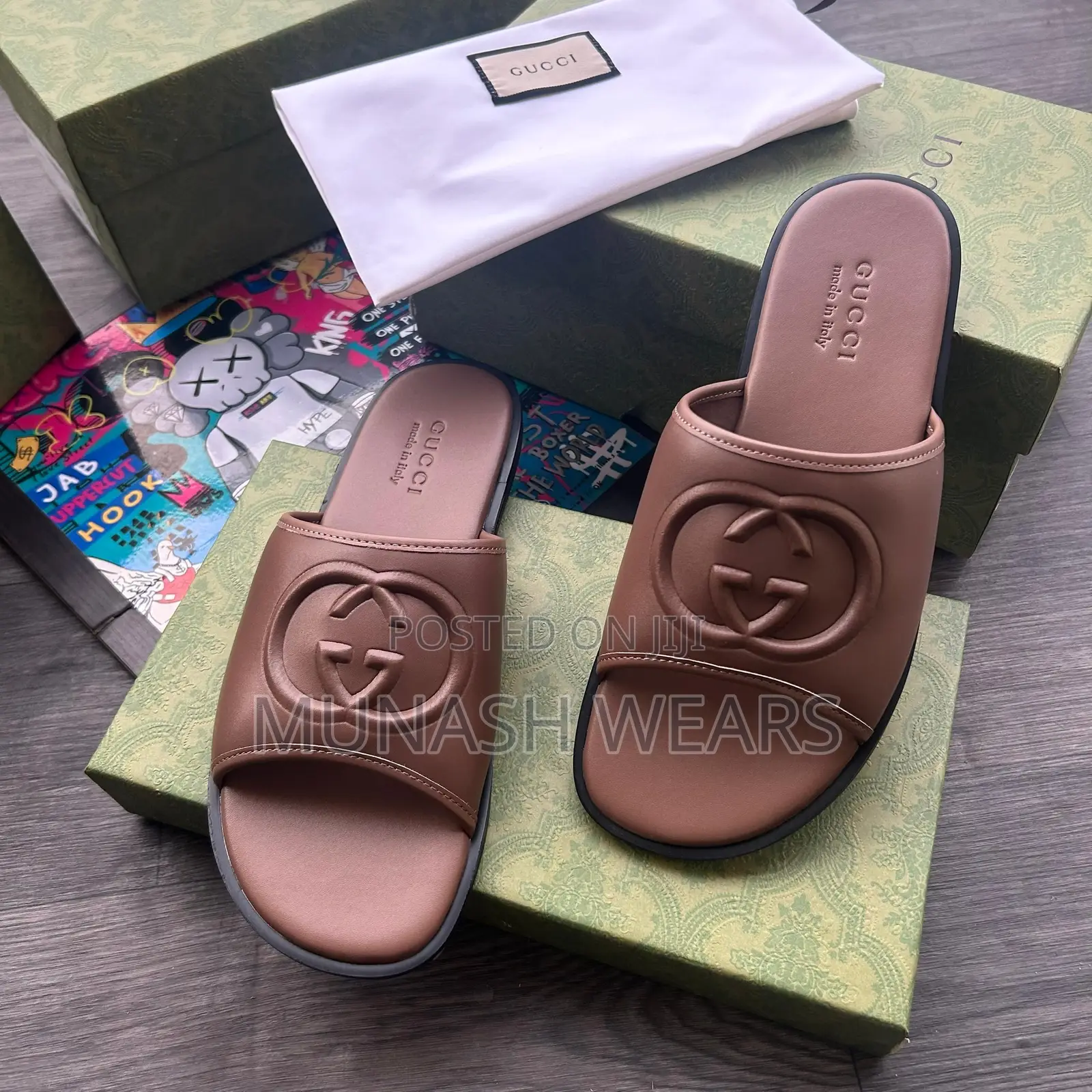 Gucci Signature Leather Slipers