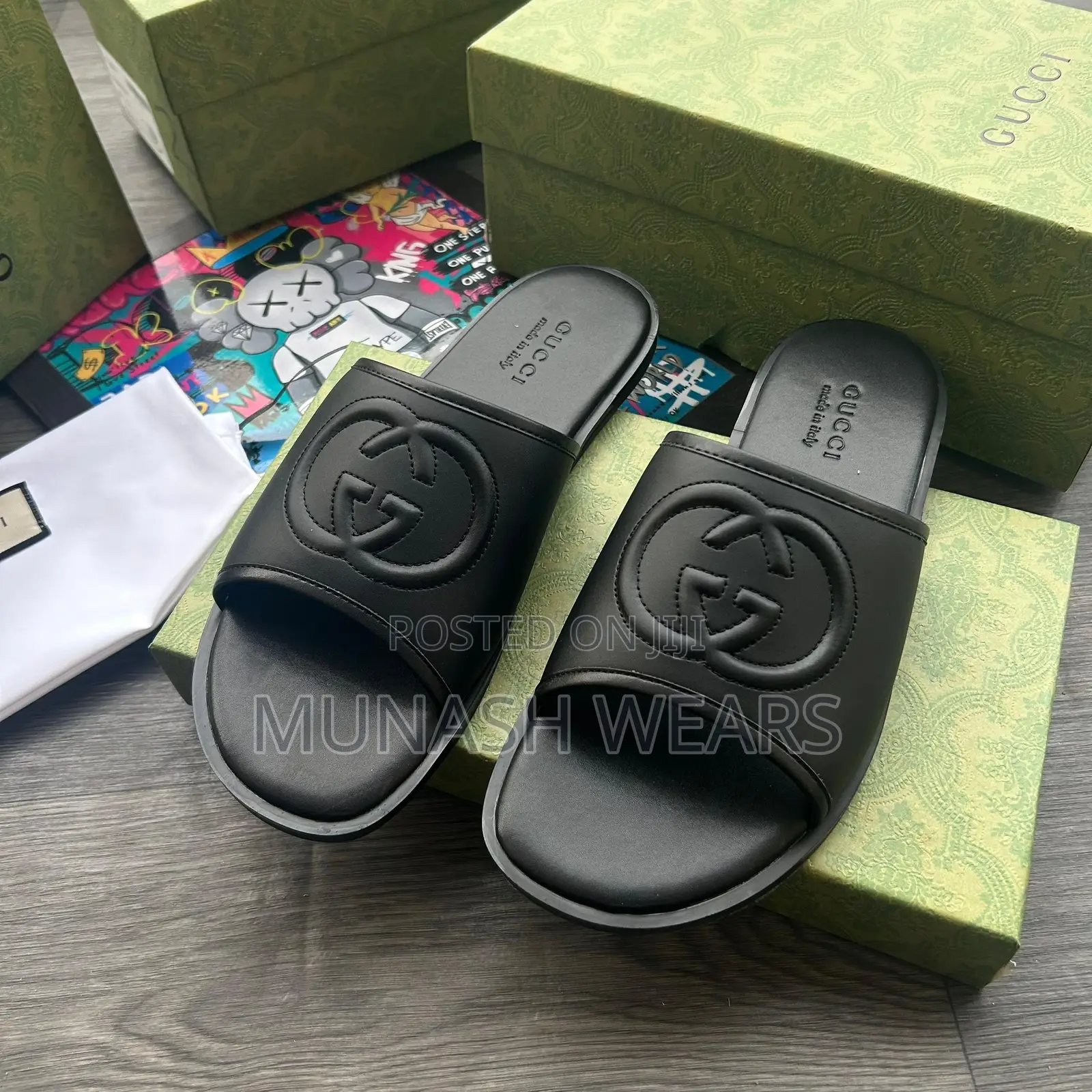 Gucci Signature Leather Slipers