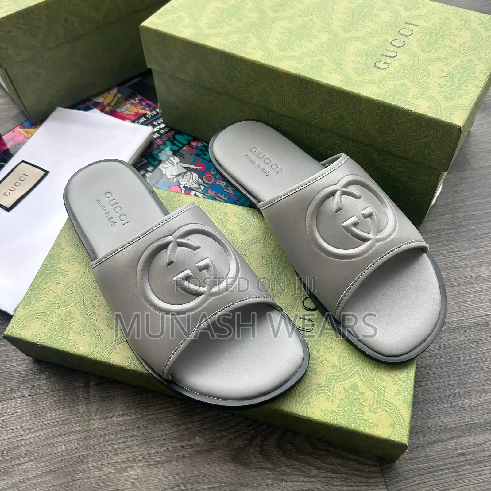 Gucci Signature Leather Slipers