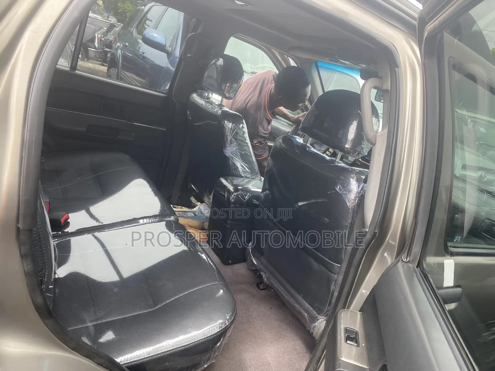 Nissan Pathfinder SE 2004 Brown
