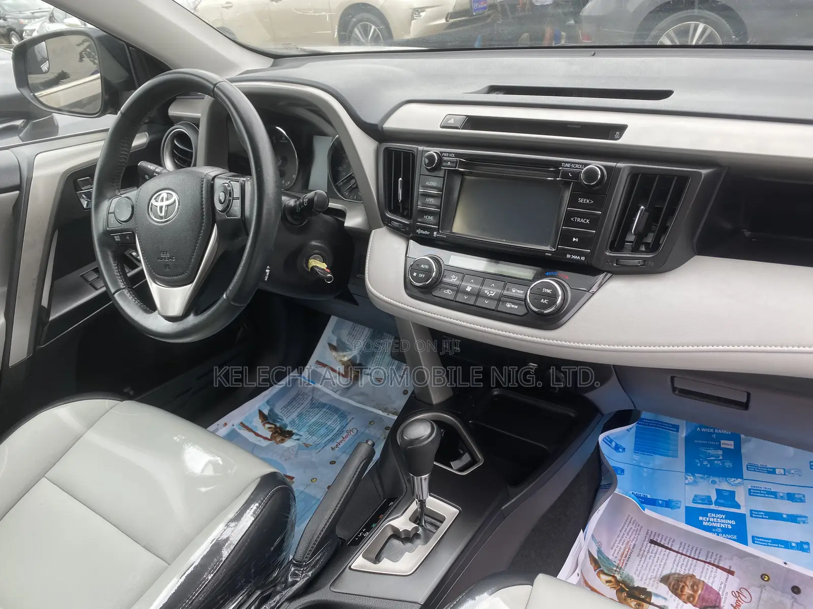 Toyota RAV4 XLE AWD (2.5L 4cyl 6A) 2016 Black