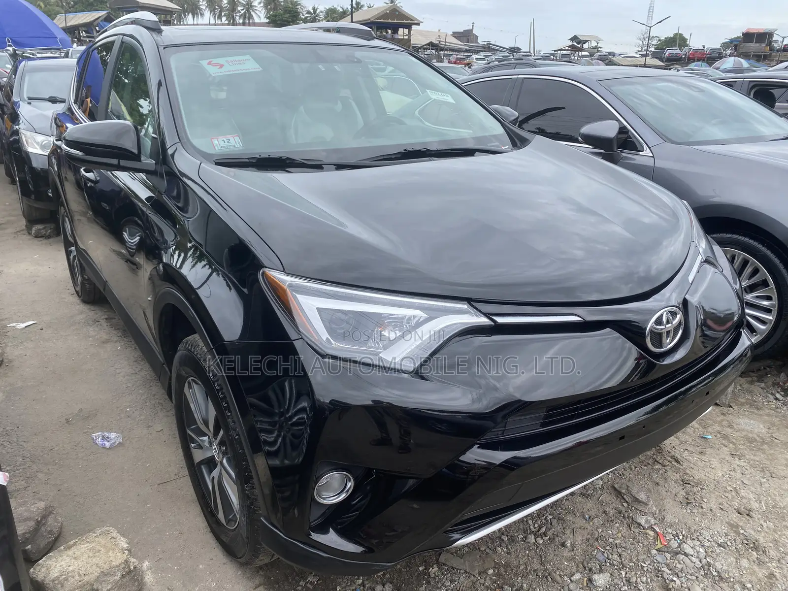 Toyota RAV4 XLE AWD (2.5L 4cyl 6A) 2016 Black