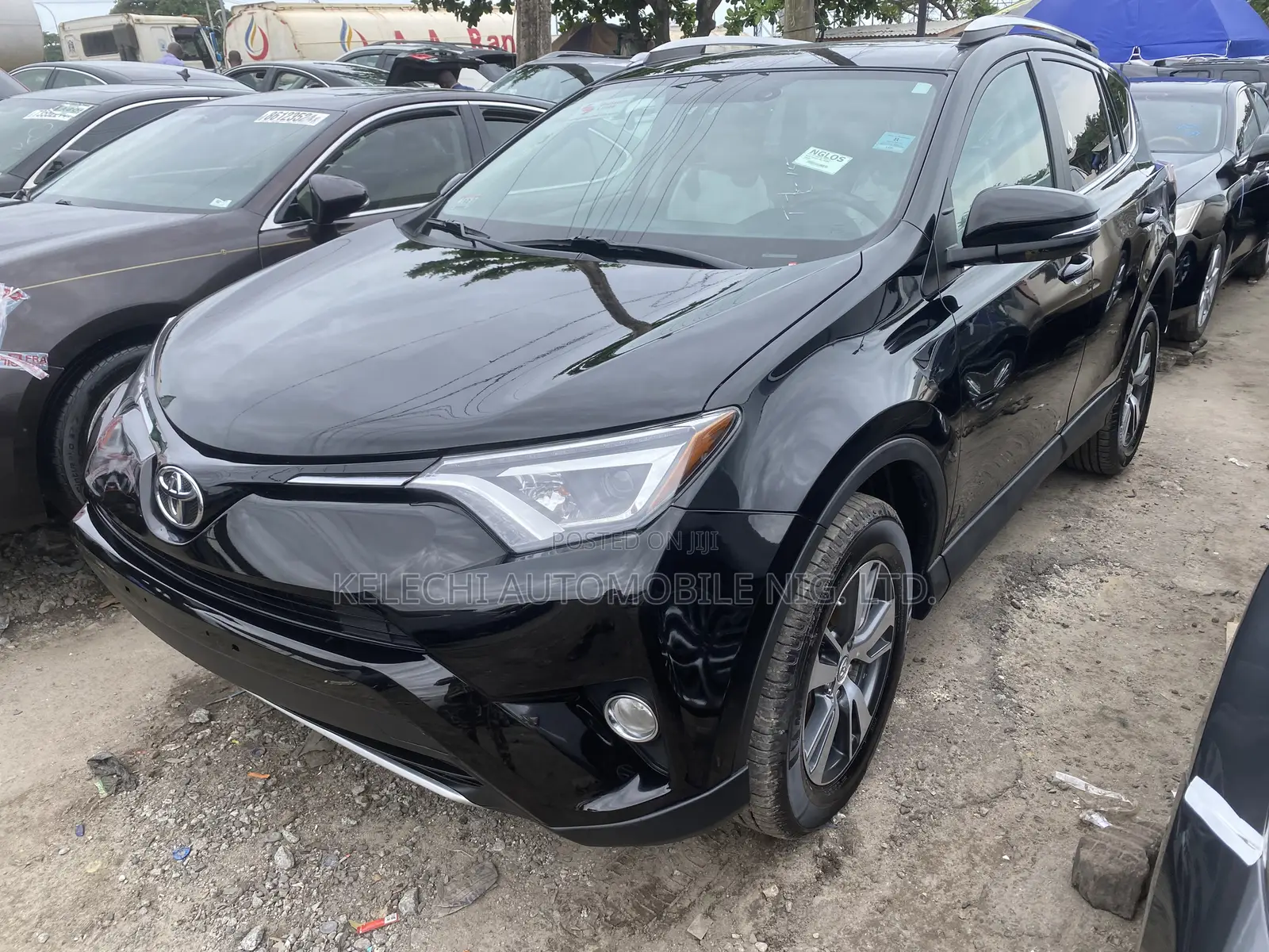 Toyota RAV4 XLE AWD (2.5L 4cyl 6A) 2016 Black