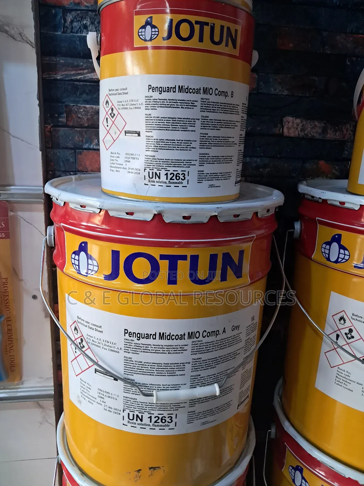 Jotun Penguard Midcoat Mio (A and B Component)