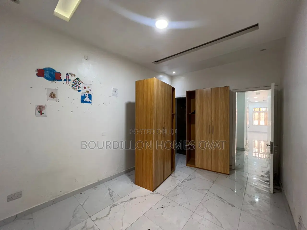 2bdrm Apartment in Lekki Phase 1 for sale