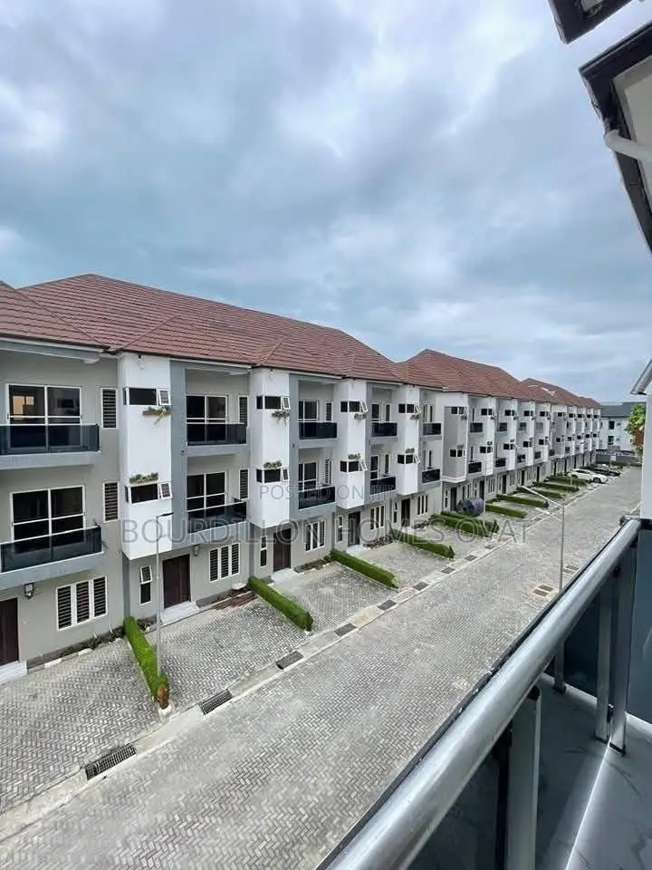 2bdrm Duplex in Ikate for sale